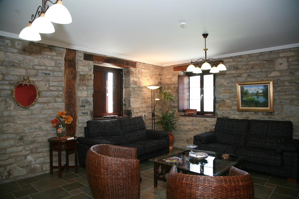 Agroturismo La Casa Vieja Maturana Exterior foto